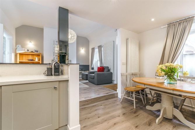 3 Estate Cottages, Shelbourne Road, Ballsbridge, Dublin 4.