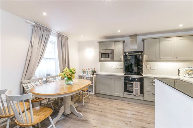 3 Estate Cottages, Shelbourne Road, Ballsbridge, Dublin 4.