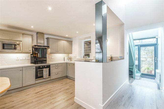 3 Estate Cottages, Shelbourne Road, Ballsbridge, Dublin 4.
