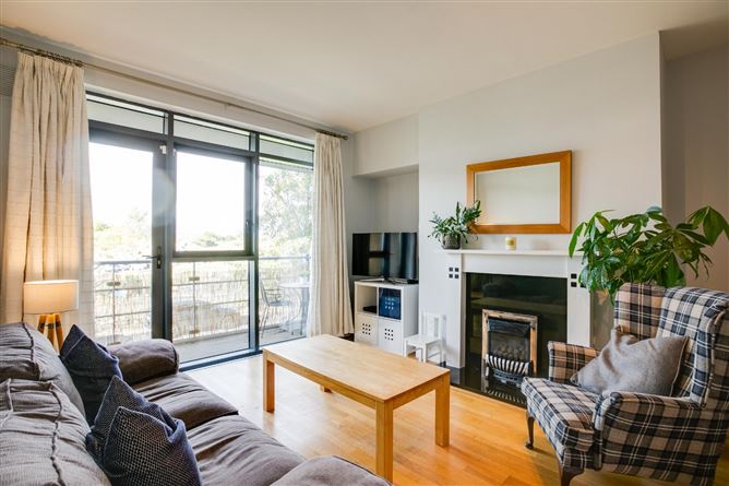 40 West Courtyard, Tullyvale, Cabinteely, Dublin 18