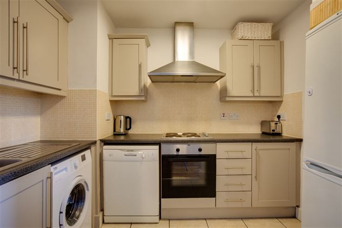 40 West Courtyard, Tullyvale, Cabinteely, Dublin 18