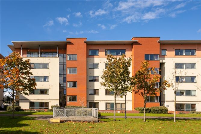 40 West Courtyard, Tullyvale, Cabinteely, Dublin 18