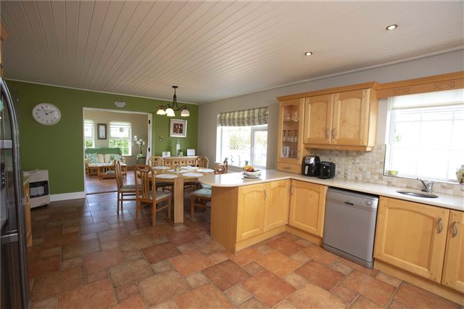 11 Schoolfield, Ballygarron, Spa, Tralee, Co. Kerry