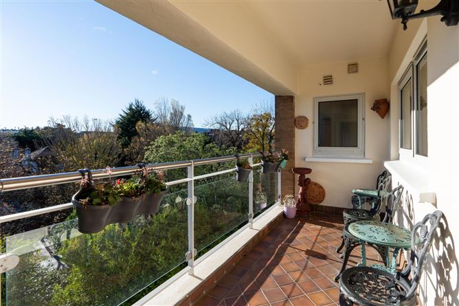 42 Ashurst, Mount Merrion Avenue, Blackrock, Co. Dublin