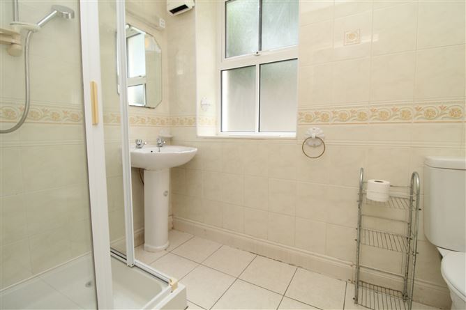 8 Clounalour Close, Tralee, Kerry