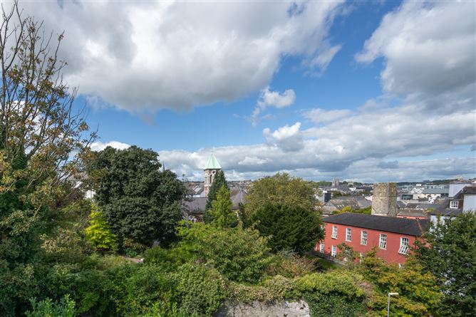 32 Nicholas Street, Cork
