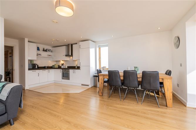 Apt 11 Newtown Hall, Hazelbrook Square, Churchtown, Dublin 14