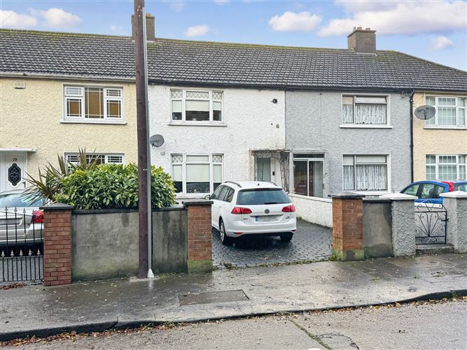 17 Collins Drive, Finglas East, Dublin 11, Dublin