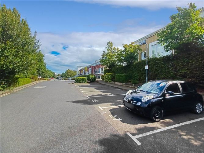 34 Rockview, Simon`s Ridge, Blackglen Road, Sandyford, Dublin 18