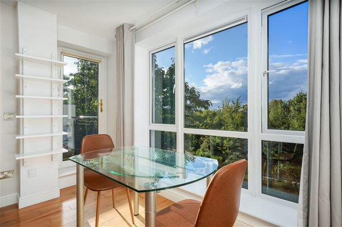 34 Rockview, Simon`s Ridge, Blackglen Road, Sandyford, Dublin 18