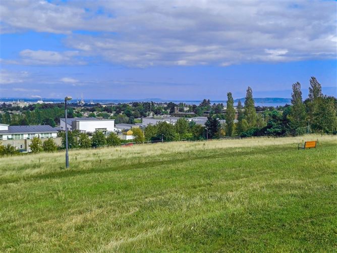 34 Rockview, Simon`s Ridge, Blackglen Road, Sandyford, Dublin 18