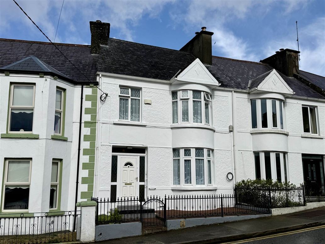 6 Abbey Street, Ballyhaunis, County Mayo