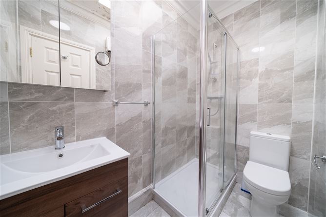 90 The Landsdowne, Pembroke Square, Grand Canal Dk, Dublin 4