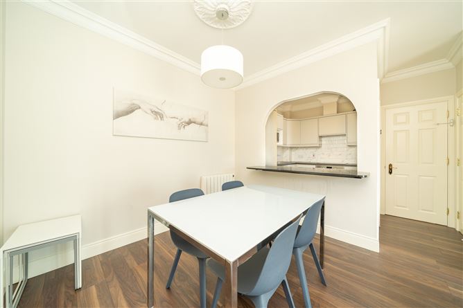 90 The Landsdowne, Pembroke Square, Grand Canal Dk, Dublin 4