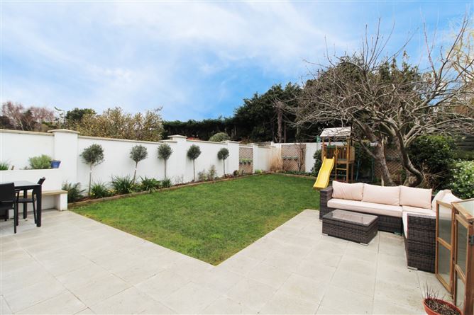 24 Vernon Park, Clontarf, Dublin 3