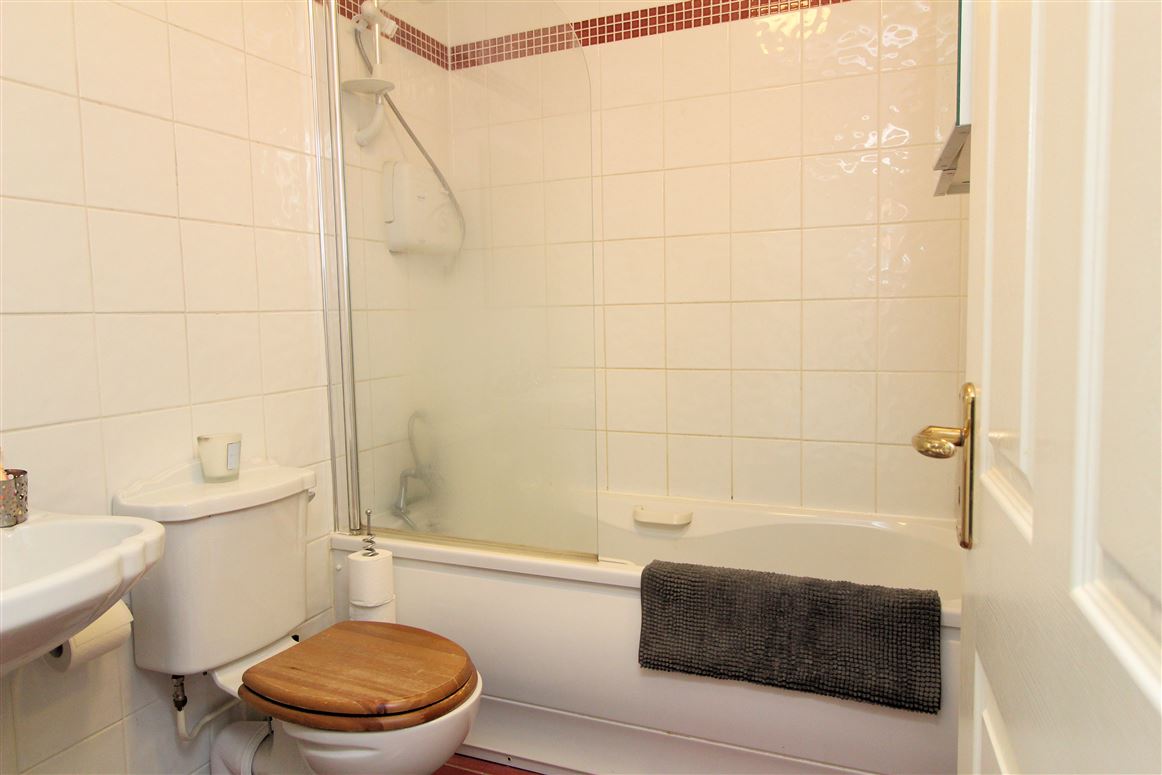 28 Duirling, Roscam, Galway