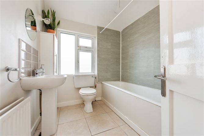 53 Slievemore Road, Drimnagh, Dublin 12