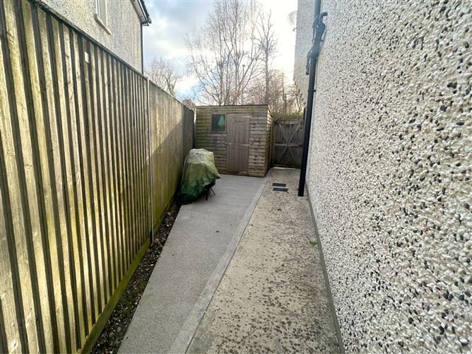 4 Parkwood, Roschoill, Drogheda, Co. Louth