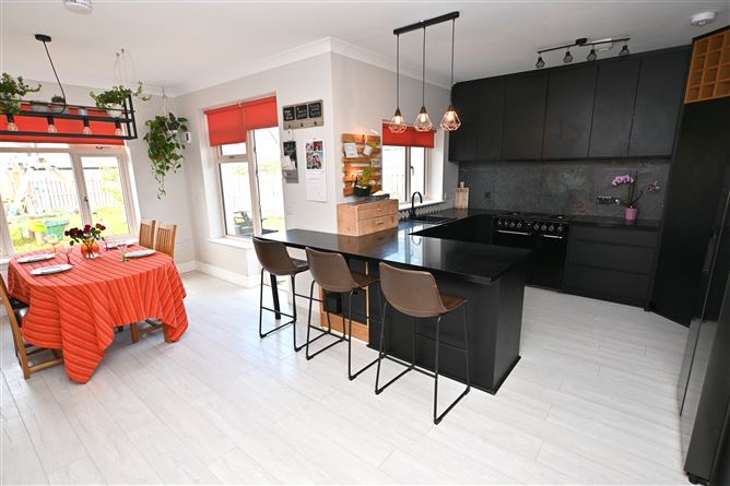 8 Rose Lawn, Janeville, Carrigaline, Cork