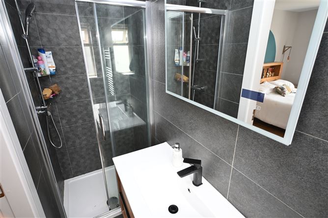 8 Rose Lawn, Janeville, Carrigaline, Cork