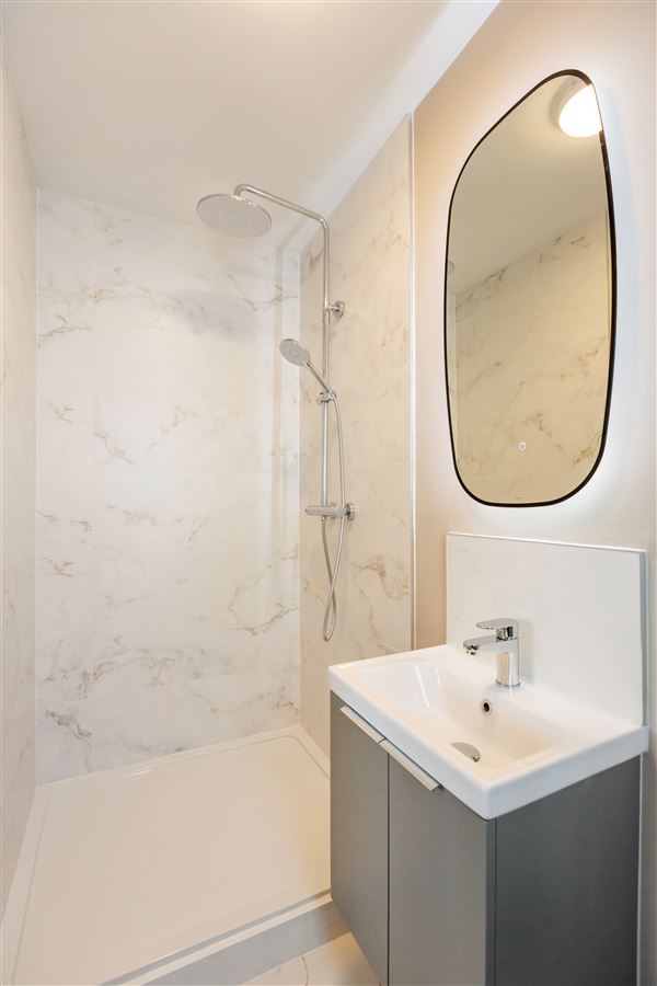 Coach, Dublin Road, Ashbourne, Meath