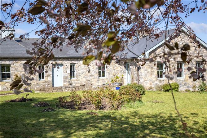 Tara Lodge, Riverstown, Tara, Kilmessan, Co. Meath