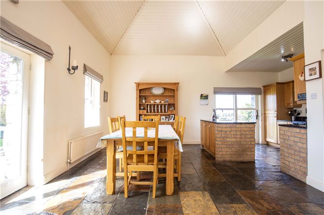 Tara Lodge, Riverstown, Tara, Kilmessan, Co. Meath