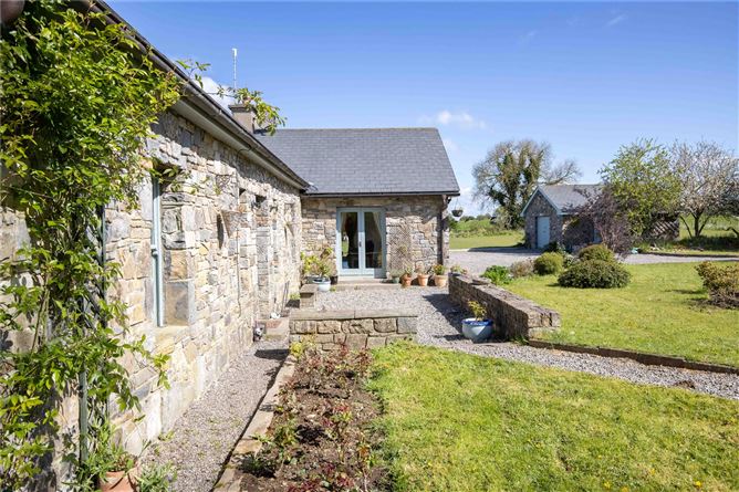 Tara Lodge, Riverstown, Tara, Kilmessan, Co. Meath