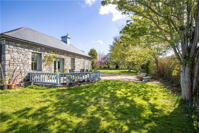 Tara Lodge, Riverstown, Tara, Kilmessan, Co. Meath