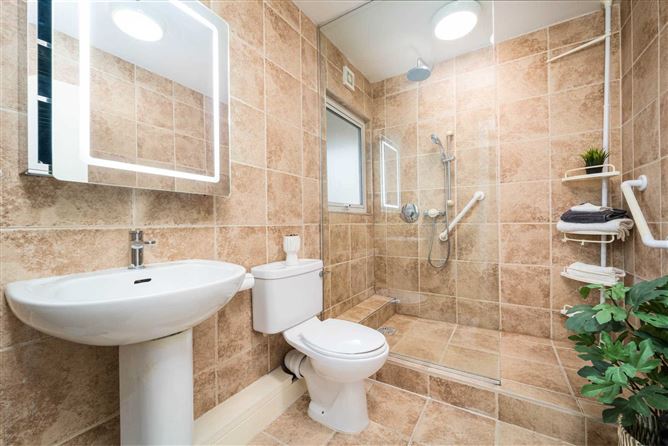 22 Ashurst, Blackrock, County Dublin