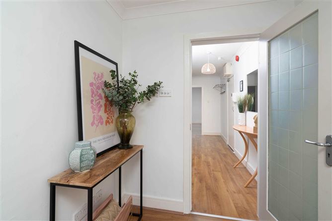 22 Ashurst, Blackrock, County Dublin