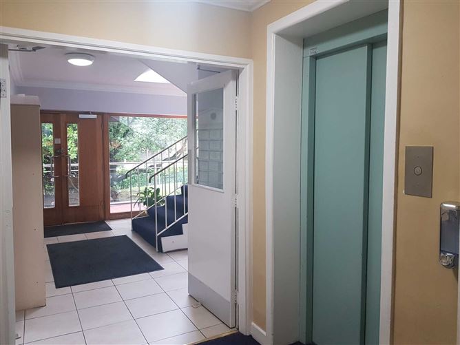 22 Ashurst, Blackrock, County Dublin