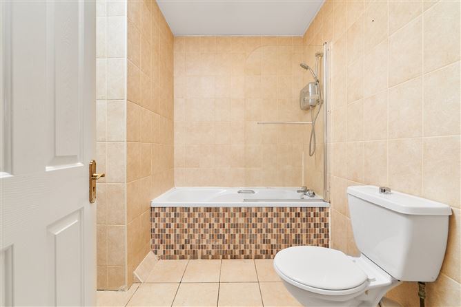 No. 2 Castleview Court, Delvin, Westmeath