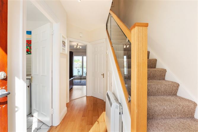 16 Riverside Walk, Clonskeagh, Dublin 6