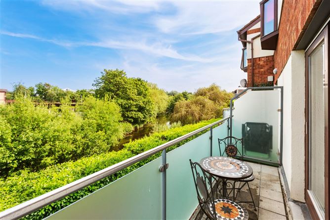 16 Riverside Walk, Clonskeagh, Dublin 6