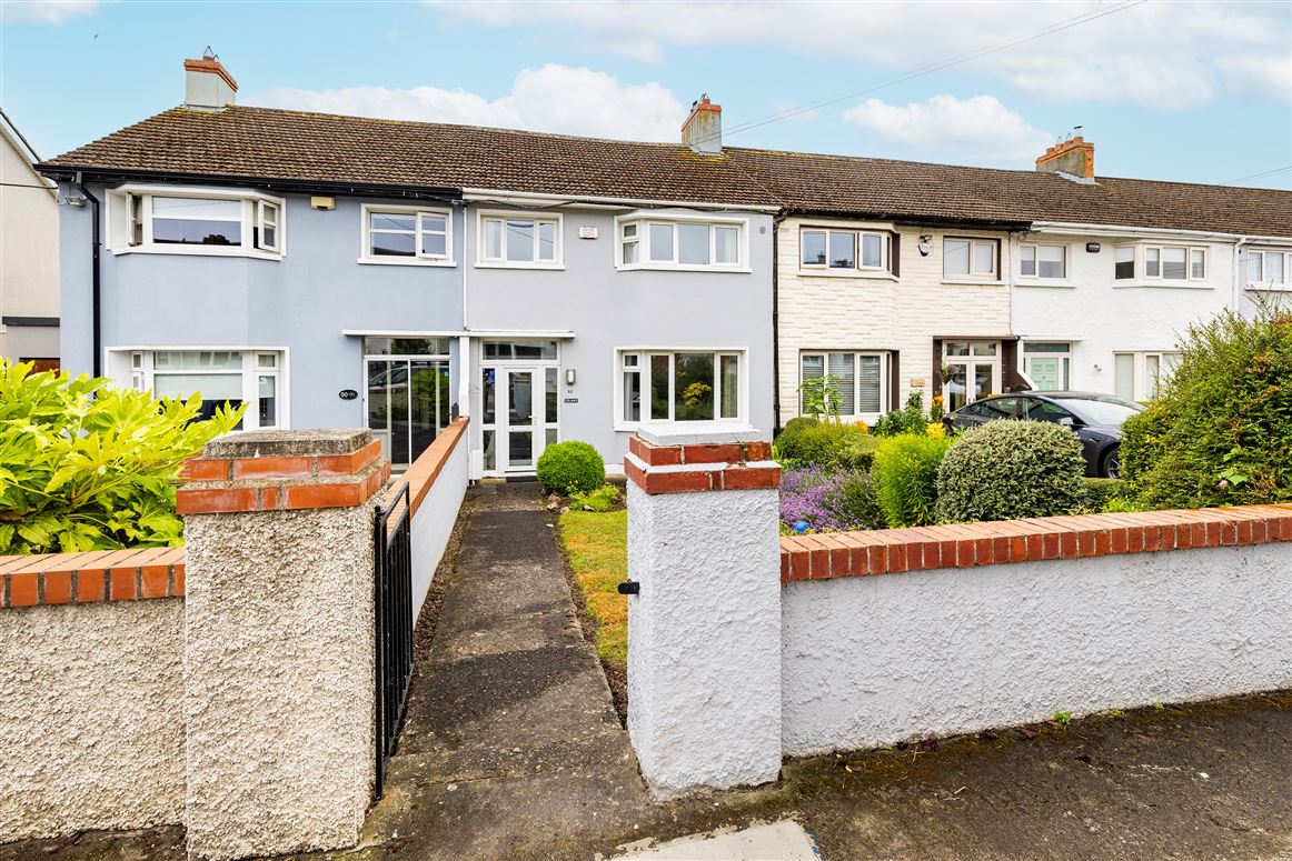 52 Glasilawn Road, Glasnevin, Dublin 11 MOVEHOME ESTATE AGENTS
