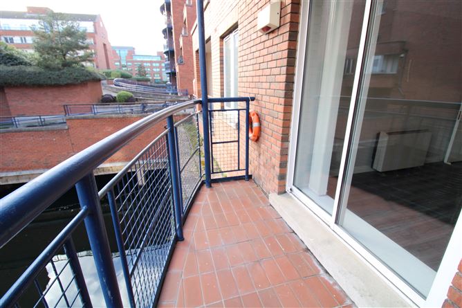 90 Hook Head, Custom House Harbour, IFSC,   Dublin 1