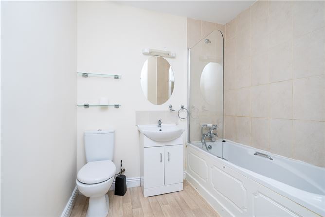 27 Applewood Main St, Swords, County Dublin