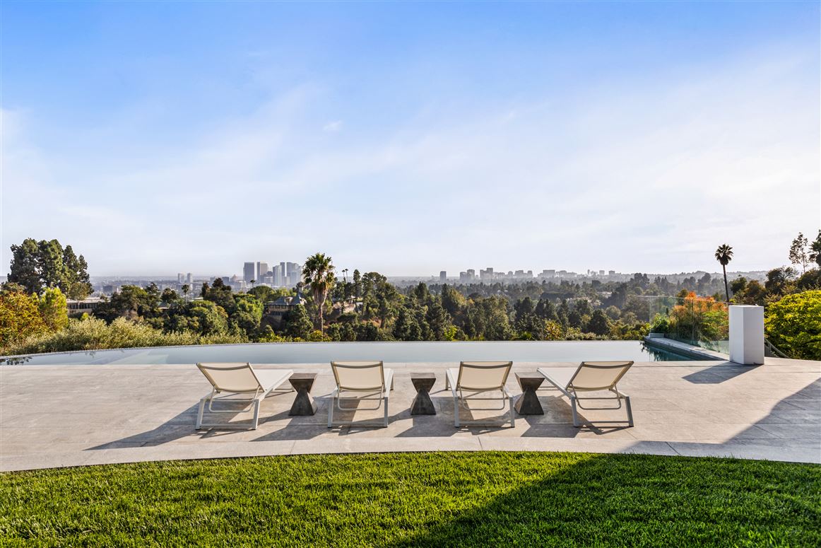 Soaring Heights,Beverly Hills,California,USA