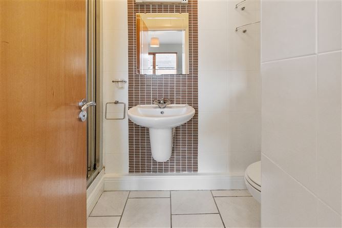 8 Hunters Lane, Hunters Wood, Ballycullen,   Dublin 24