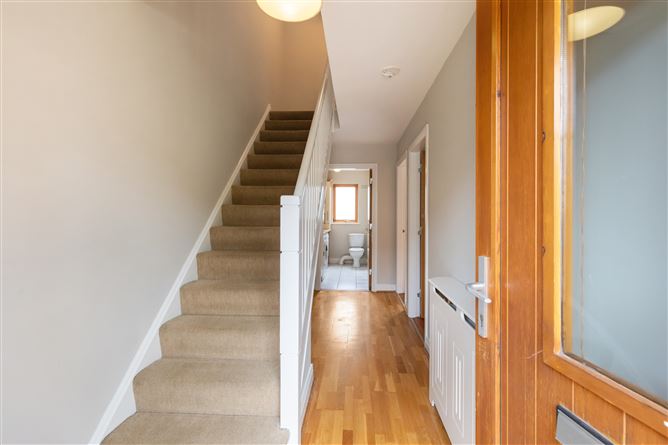 8 Hunters Lane, Hunters Wood, Ballycullen,   Dublin 24