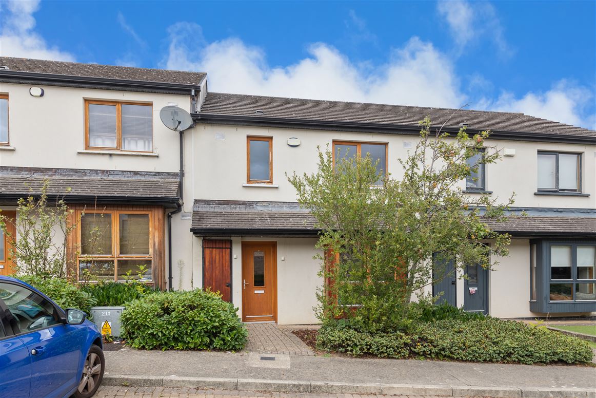 8 Hunters Lane, Hunters Wood, Ballycullen,   Dublin 24