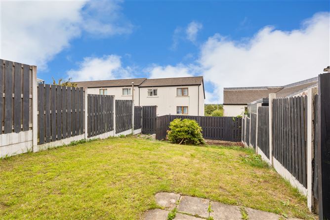 8 Hunters Lane, Hunters Wood, Ballycullen,   Dublin 24