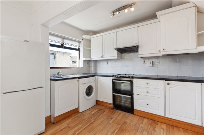 15 McKee Park, Off Blackhorse Ave, Dublin 7.