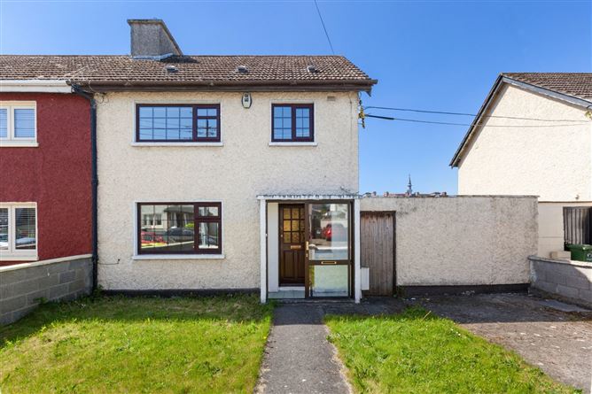 15 McKee Park, Off Blackhorse Ave, Dublin 7.