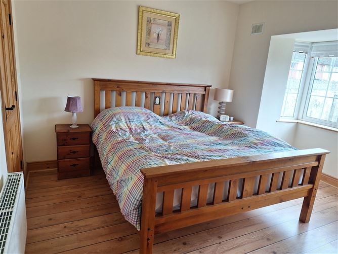 Bank Place, Hospital, Limerick