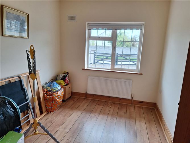 Bank Place, Hospital, Limerick