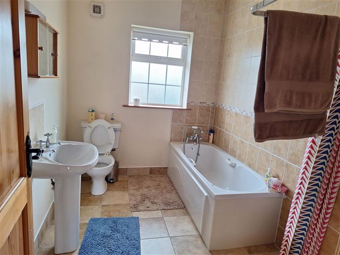 Bank Place, Hospital, Limerick