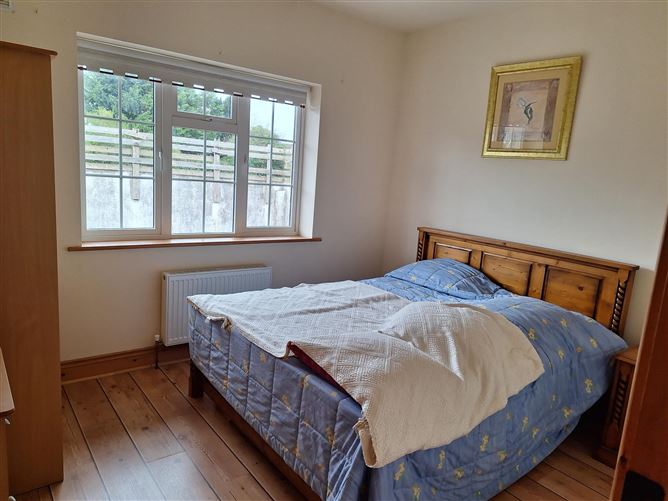 Bank Place, Hospital, Limerick