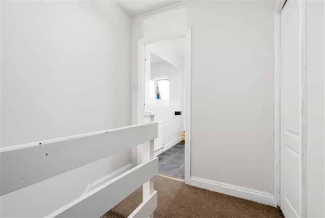 6 Woodford View, Clondalkin, Dublin 22